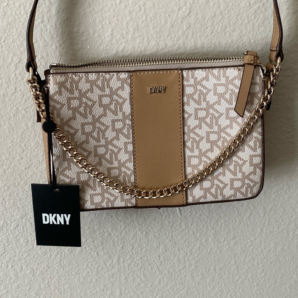 DKNY ovly Bryant Chain Demi Crossbody - NWT
